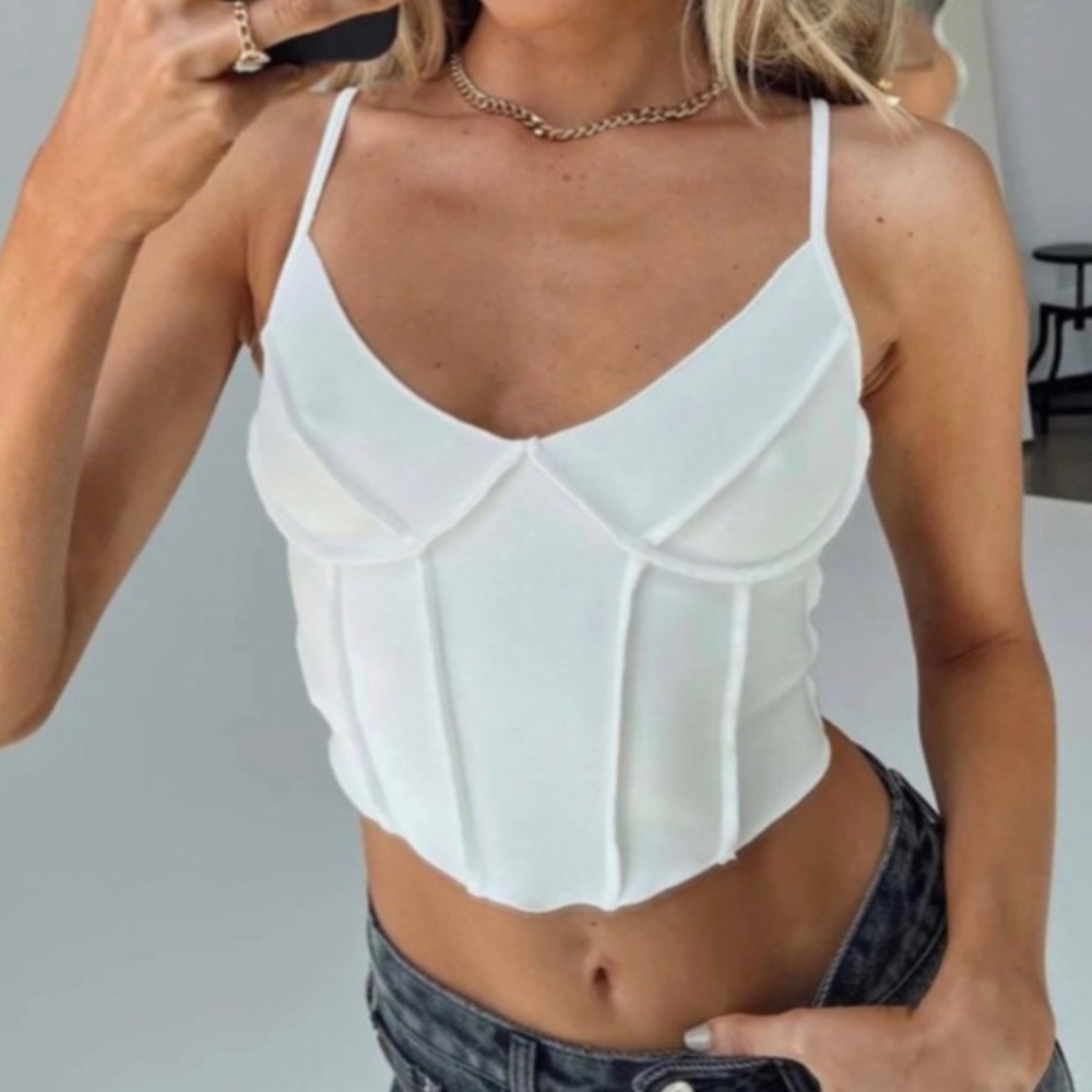 Flinders Top White